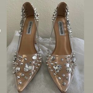 Shoes are in great condition. Used for an event only ones.